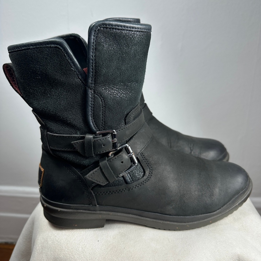 UGG Black Leather Moto Boots‎ Buckle Zip Ankle Boots Womens Size 8